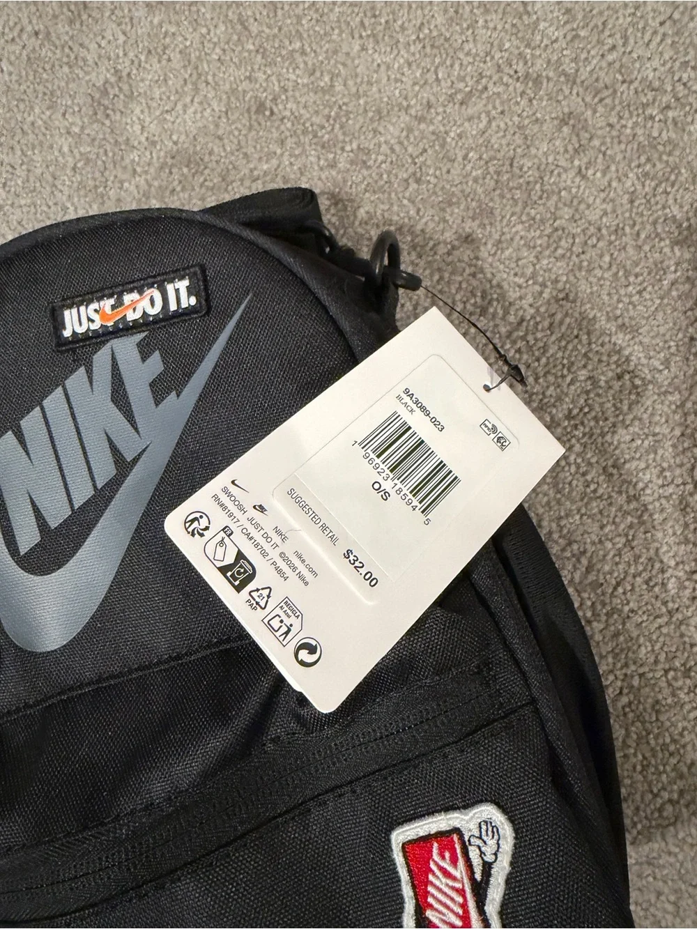 Nike Black Insulated Lunch Bag with Colorful Patch Details